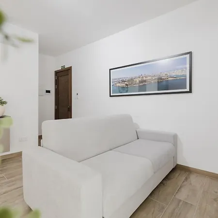 Seabreeze Flat 5 By Homely Malta! 아파트 세인트폴스베이