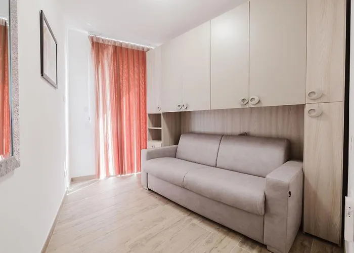 Seabreeze Flat 5 By Homely Malta! *