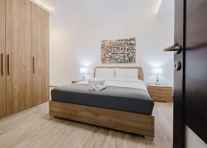 Seabreeze Flat 5 By Homely Malta! * St. Paul's Bay