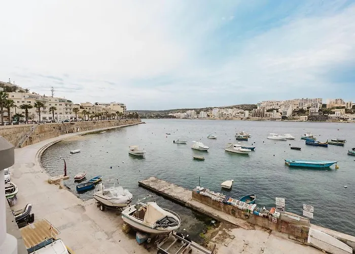 Διαμέρισμα Seabreeze Flat 5 By Homely Malta! *