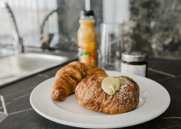 Seabreeze Flat 5 By Homely Malta!