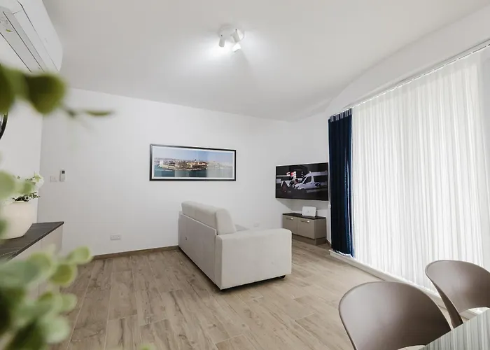 Seabreeze Flat 5 By Homely Malta! Apartment